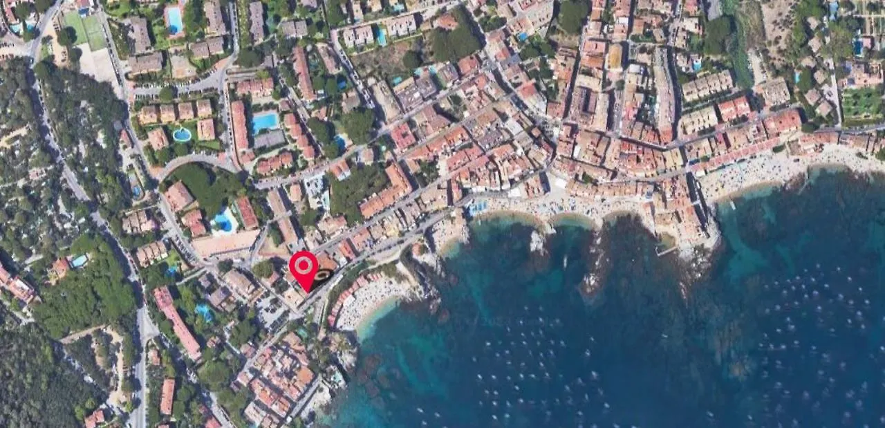 Precioso apartamento Reformado en 1a linea de mar sin vistas Calella De Palafrugell España